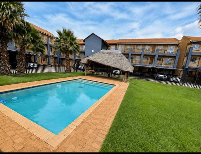 2 BEDROOM APARTMENT FOR SALE IN GREEN HILLS